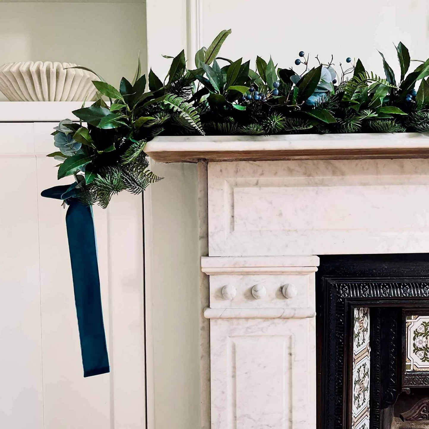 Luxury Christmas Garland with Velvet Ribbon